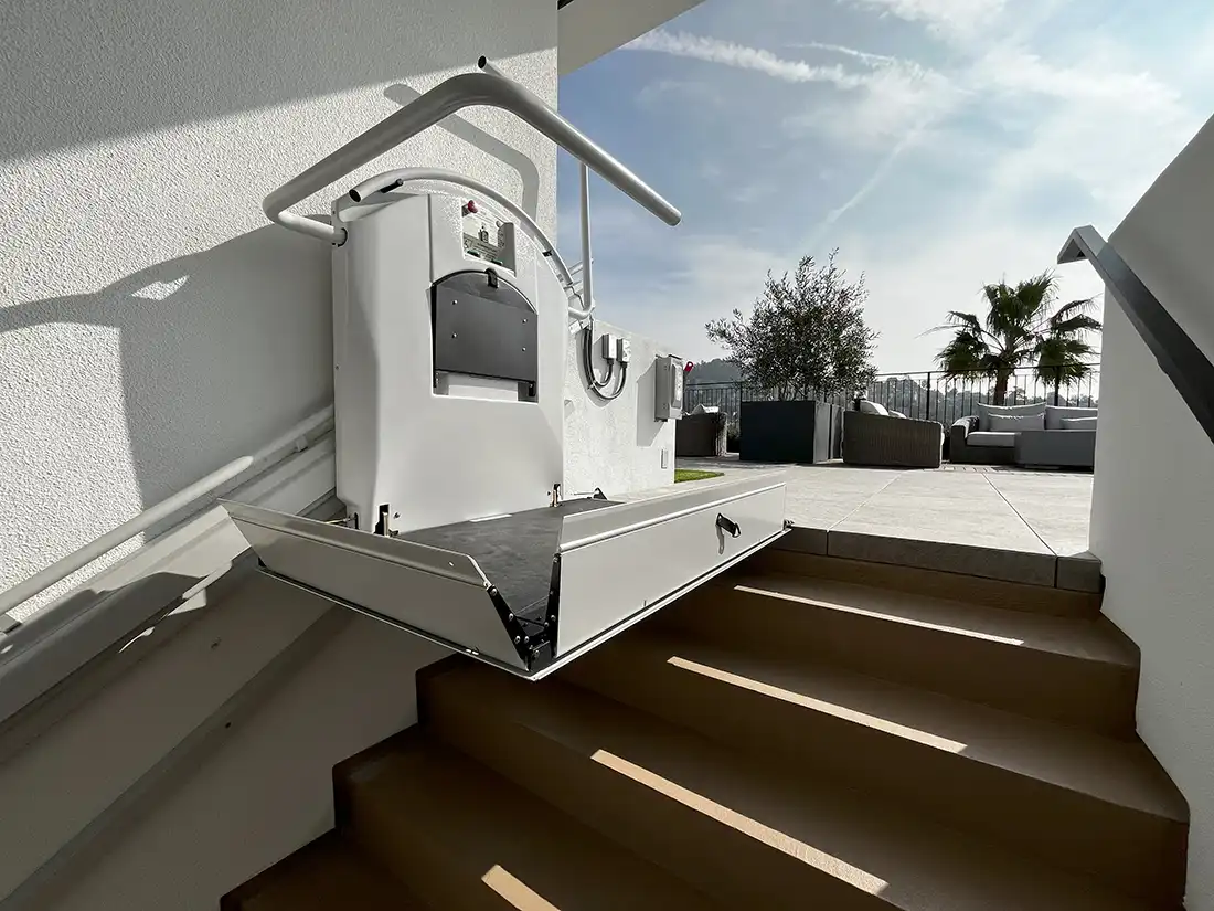 Garaventa Xpress II installed in home