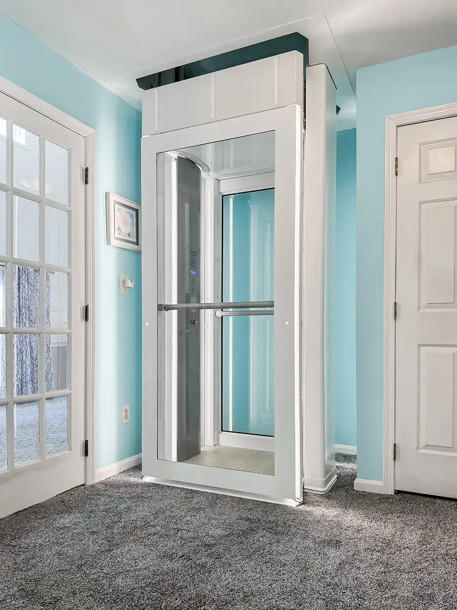 Savaria Luma shaftless home lift